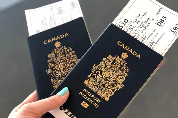  مدارک مورد نیاز برای تمدید پاسپورت کانادا