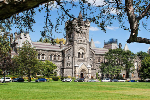 مدارک مورد نیاز دانشگاه تورنتو کانادا