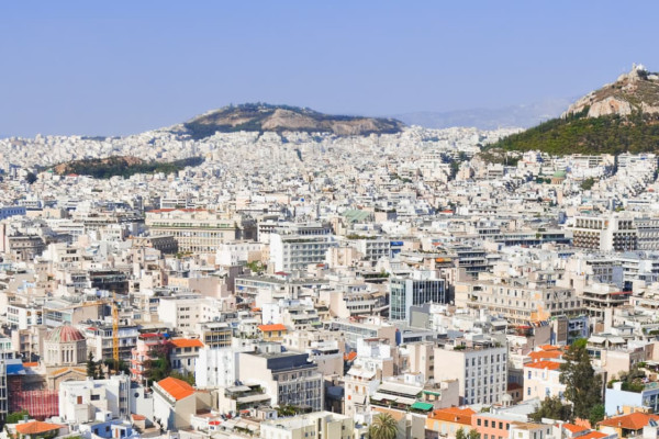 معایب خرید ملک در یونان